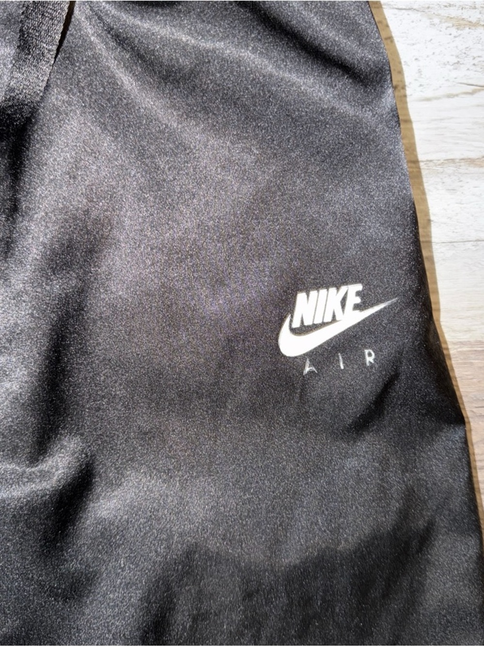 Nike Air Women's Satin Track Pants Joggers Black
Size Small BV4781-010 - Picture 3 of 5